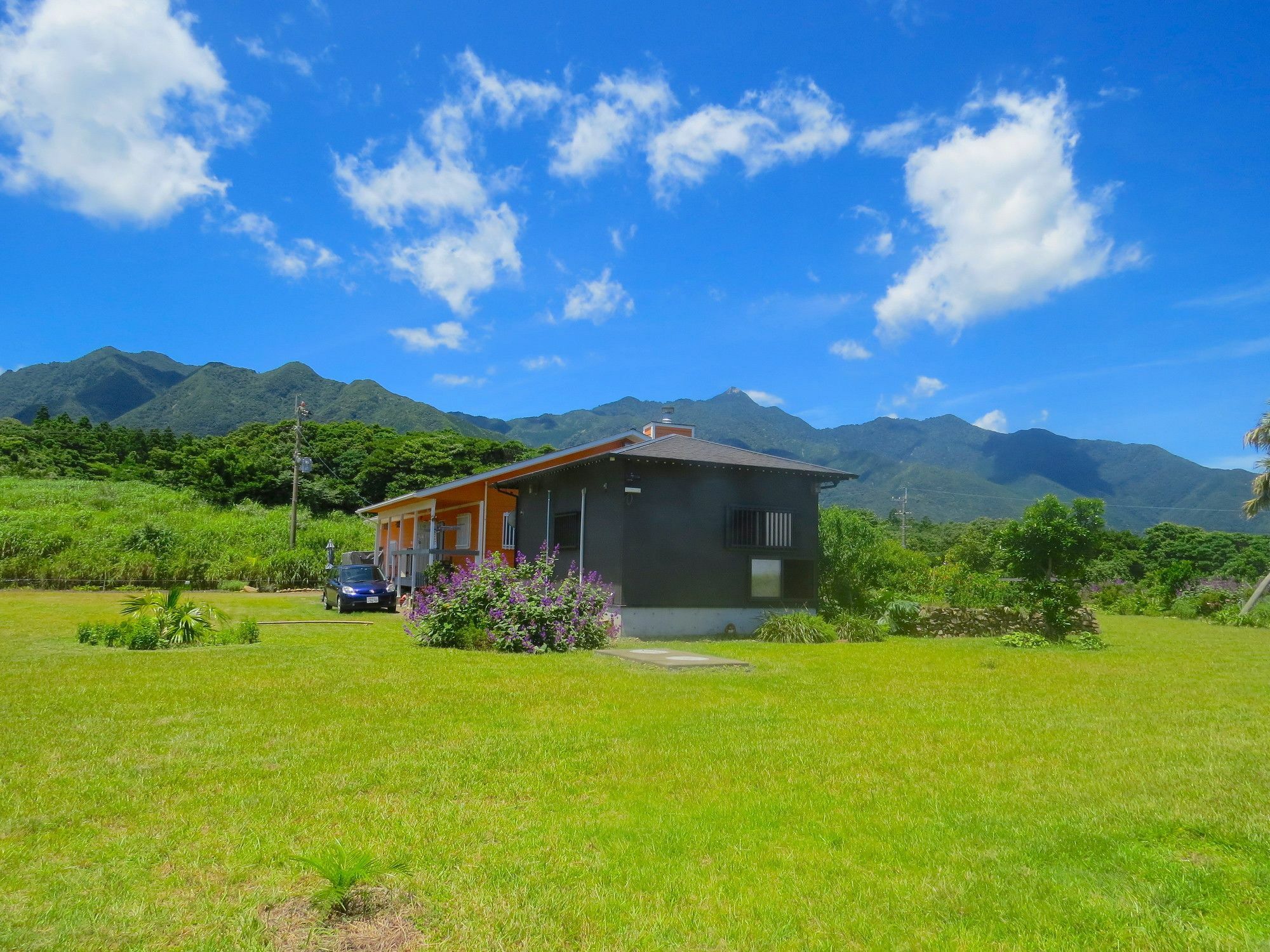 Cottage Orange House Yakushima Yakushima  Eksteriør bilde